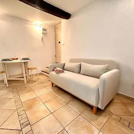 Un Petit Coin Proche De La *