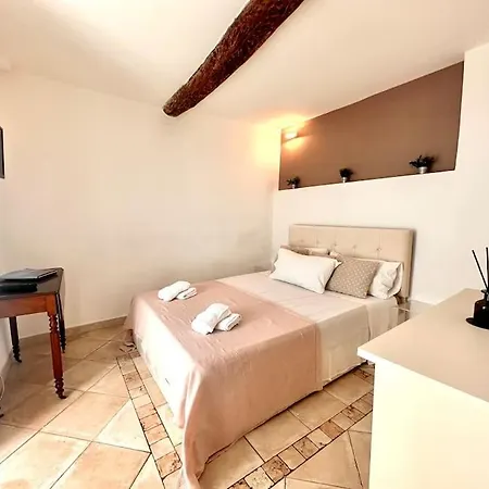 Un Petit Coin Proche De La 公寓 芒通