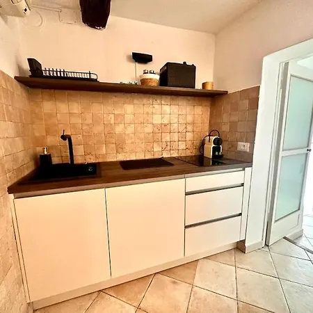 Un Petit Coin Proche De La * Μεντόν