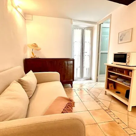 Un Petit Coin Proche De La * 芒通